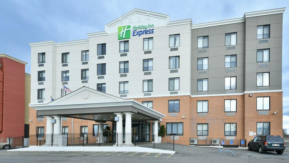 Holiday Inn Express Staten Island West, An Ihg Hotel Нью-Йорк Екстер'єр фото